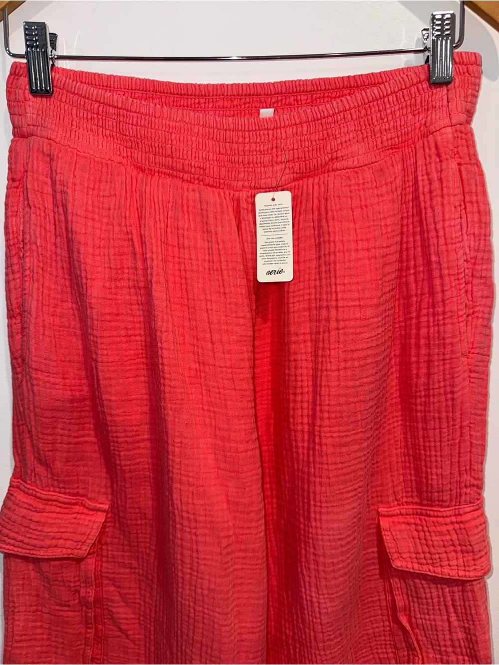 Aerie Gauzy High Waisted Cargo Pant
Jordyn size small regular NWT - Picture 5 of 13